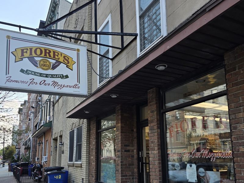 Fiore's House of Quality exterior